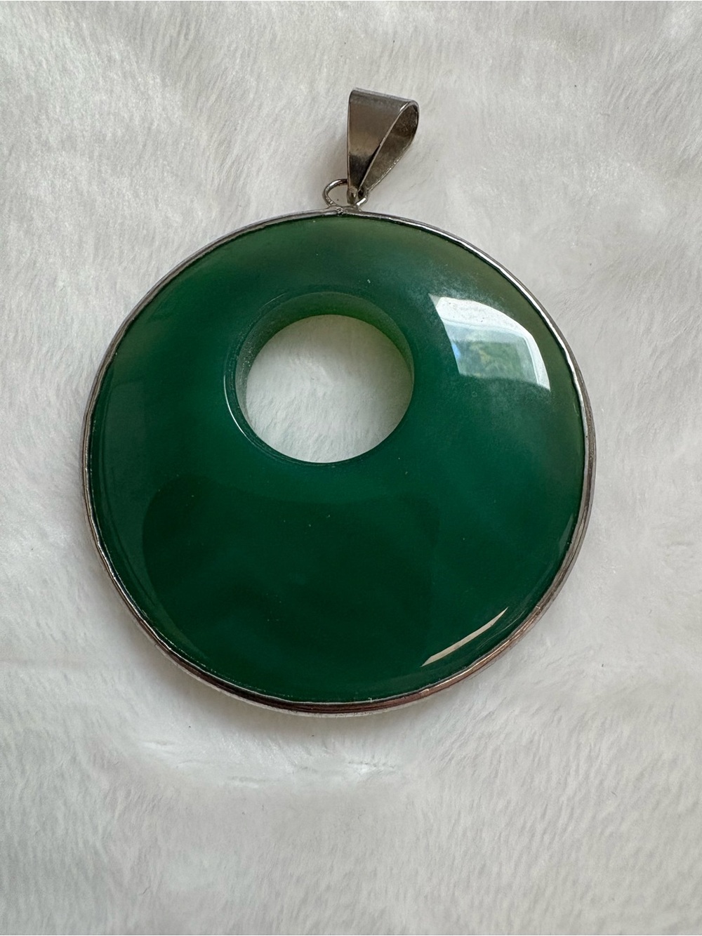 Green Donut Pendant Necklace - Elegant Circular Stone Pendant